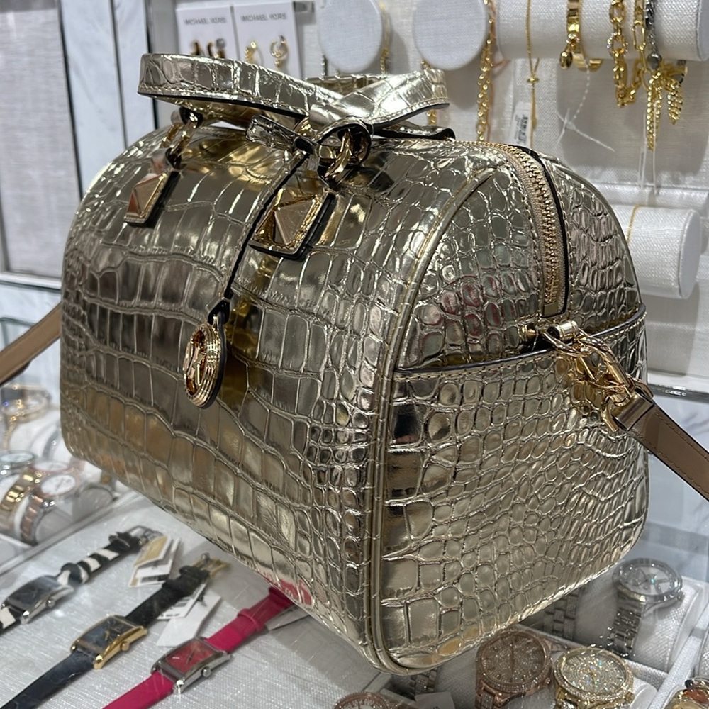Michael Kors Grayson Md Metallic Crocodile Embossed Leather Satchel
Pale Gold - Picture 10 of 16